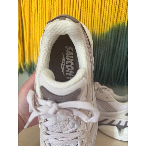 Men Saucony sneakers